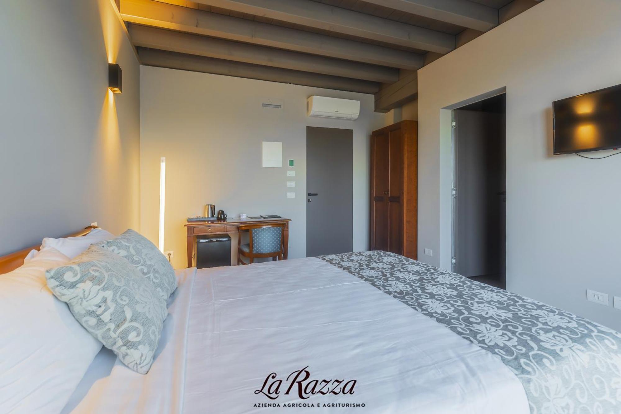 Agriturismo La Razza Ρέτζιο Εμίλια Εξωτερικό φωτογραφία